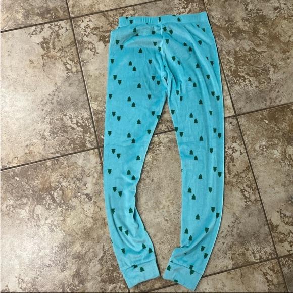 Cat & Jack Blue Fuzzy Pajamas - Picture 3 of 4